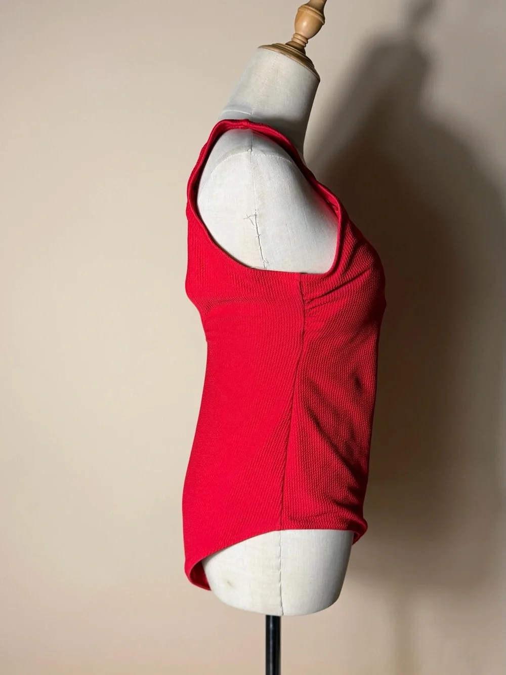 H&M Red Ribbed Classic Scoopback One Piece Swimsuit Medium
